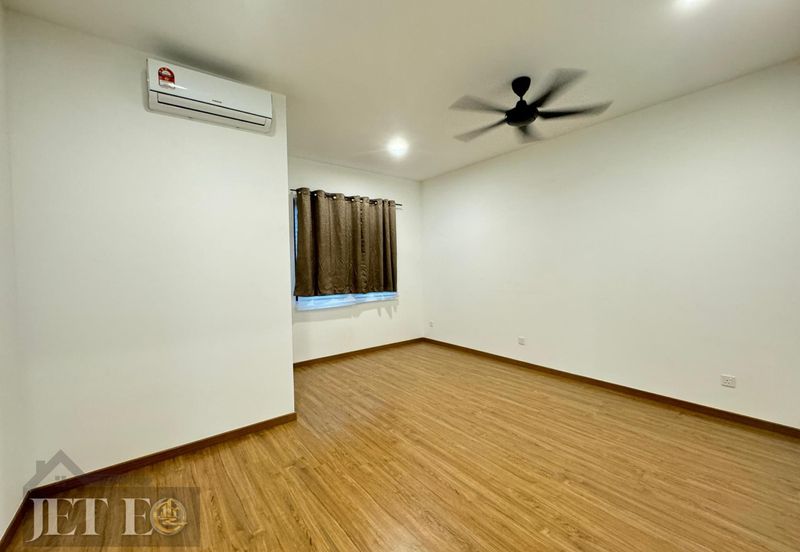 Lucent Residence @ twentyfive.7