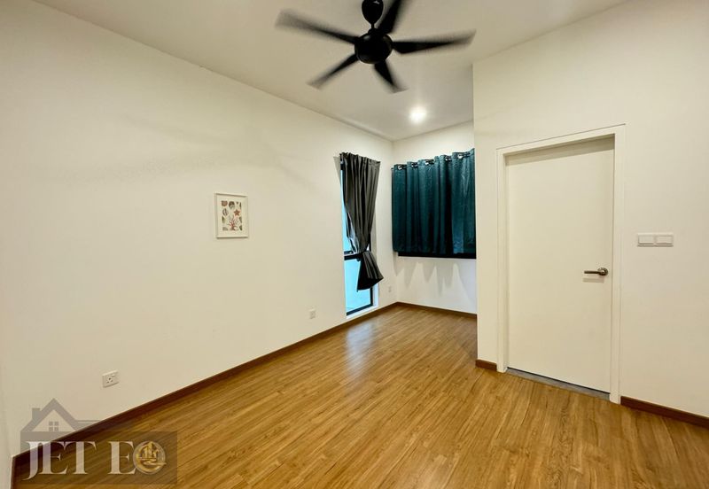 Lucent Residence @ twentyfive.7