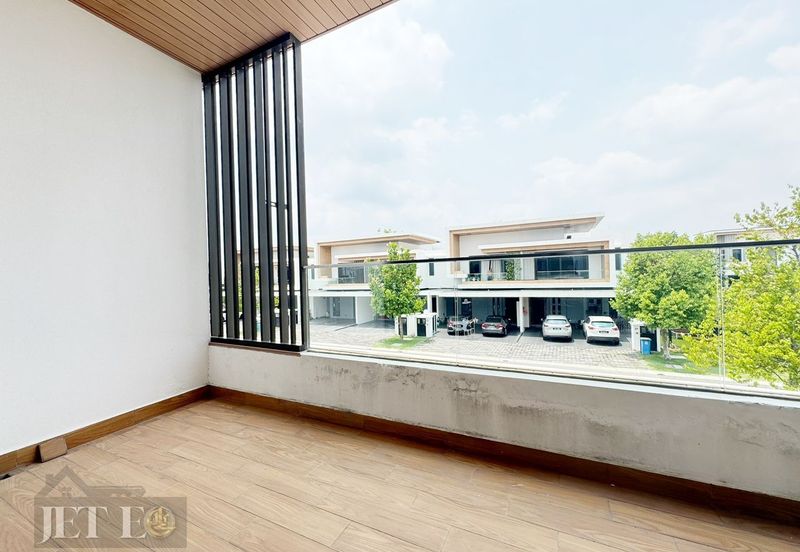 Terraza @ Eco Sanctuary