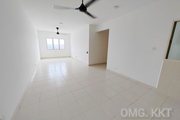 De Bayu Apartment @ Setia Alam