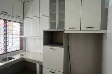 Pulau Indah ( Pulau Lumut )