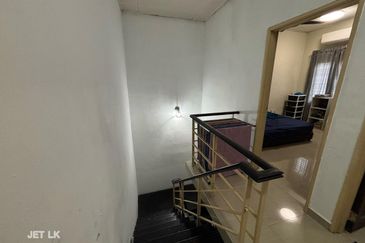 Taman Teluk Gedung Indah