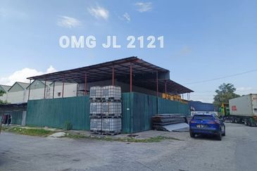 West Port, Pulau Indah