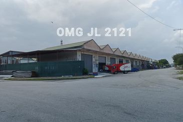 West Port, Pulau Indah