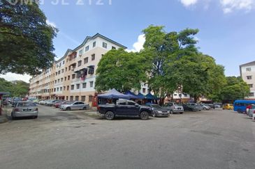 Bukit Tinggi 2 Apartment