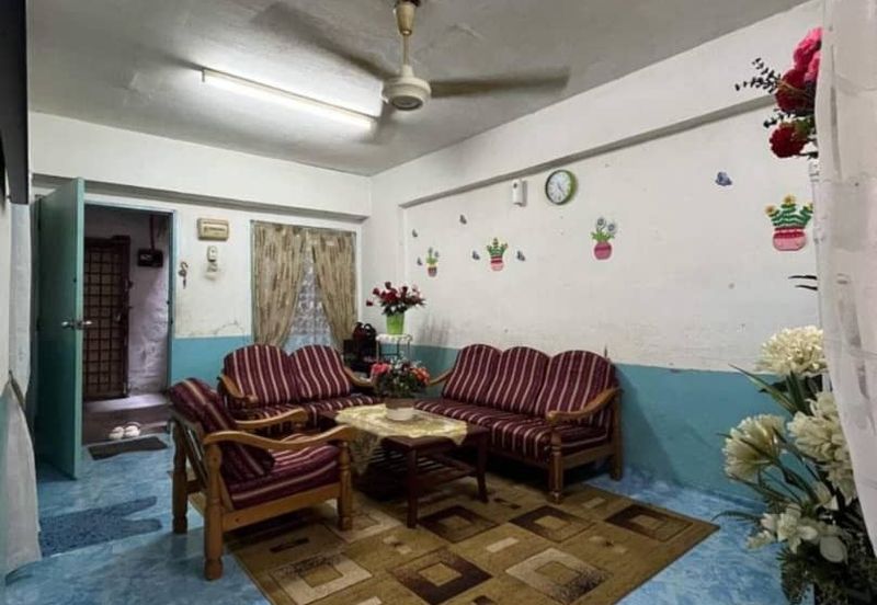 Flat Kelompok Camar (Port Klang)