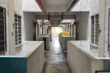 Flat Kelompok Camar (Port Klang)