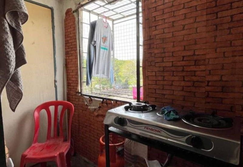 Flat Kelompok Camar (Port Klang)