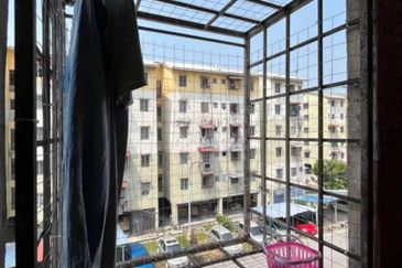 Flat Kelompok Camar (Port Klang)