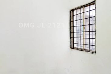 WTL Flat, Teluk Gong