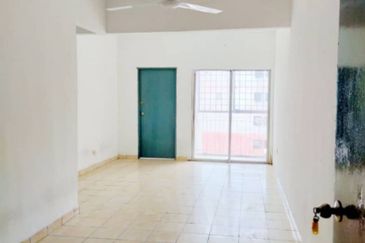 WTL Flat, Teluk Gong