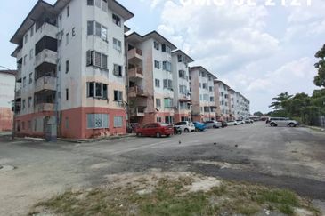 WTL Flat, Teluk Gong