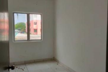 WTL Flat, Teluk Gong