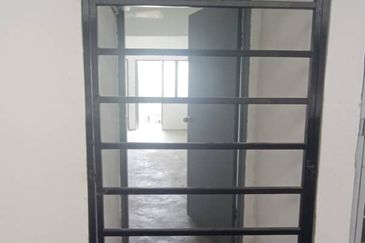 WTL Flat, Teluk Gong