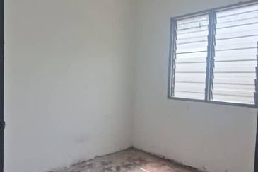 WTL Flat, Teluk Gong