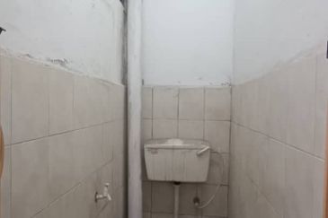 WTL Flat, Teluk Gong