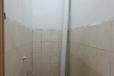 WTL Flat, Teluk Gong