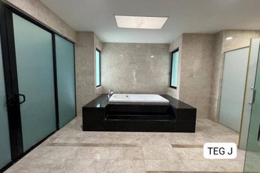 Duta Villa, Setia Alam