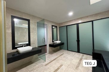 Duta Villa, Setia Alam