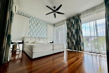 Duta Villa, Setia Alam