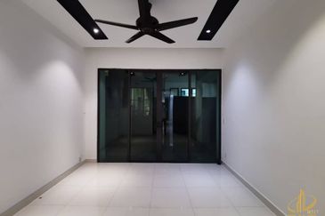 Duta Villa, Setia Alam