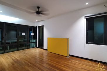 Duta Villa, Setia Alam