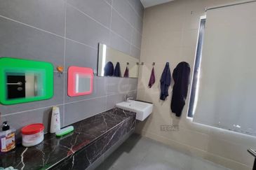 Duta Villa, Setia Alam