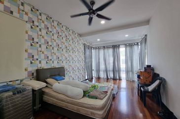 Duta Villa, Setia Alam