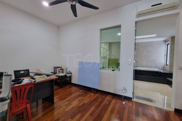 Duta Villa, Setia Alam