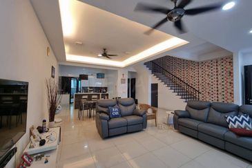 Duta Villa, Setia Alam