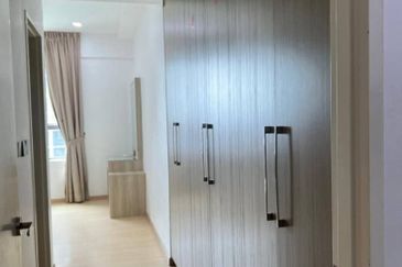 Gravit8 @ Klang South