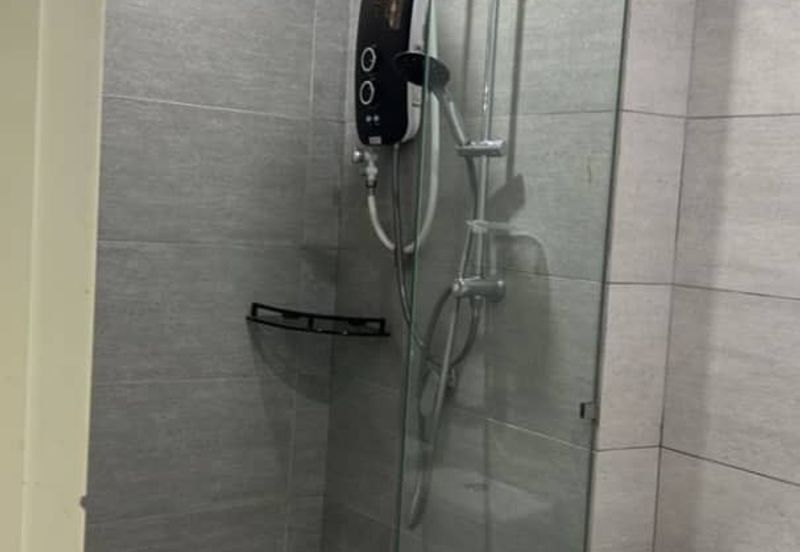 Gravit8 @ Klang South