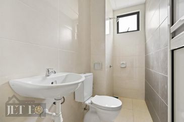 The Maple Residences