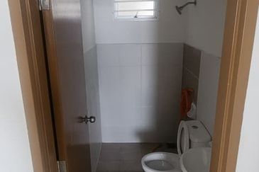 Azaria Apartment @ Bandar Paklands