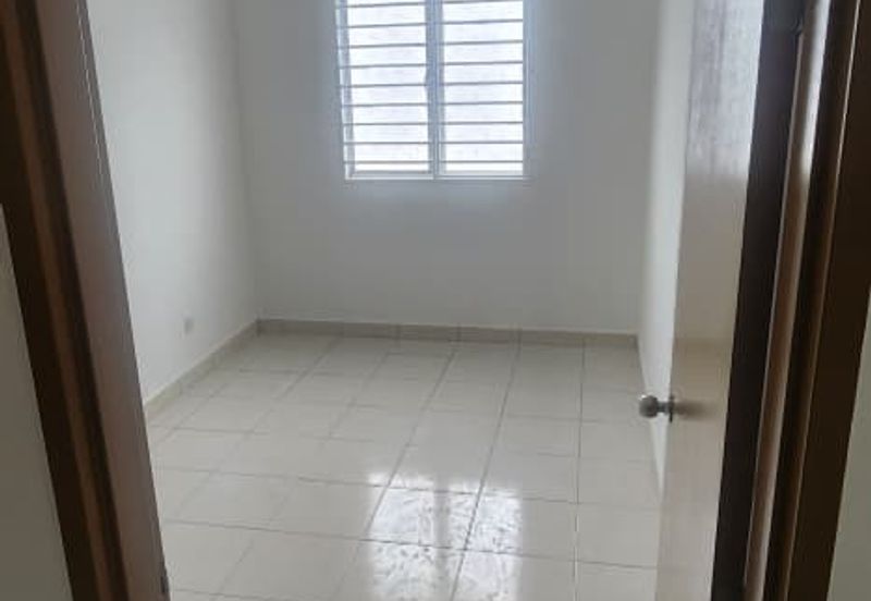 Azaria Apartment @ Bandar Paklands