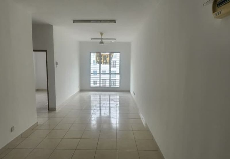 Azaria Apartment @ Bandar Paklands