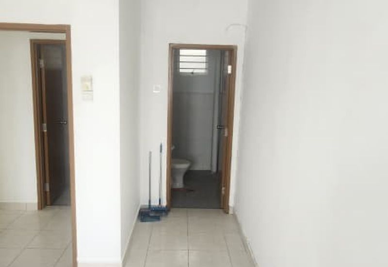 Azaria Apartment @ Bandar Paklands