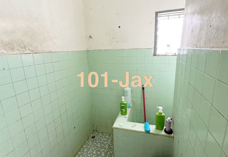 Taman Seri Dua Belas