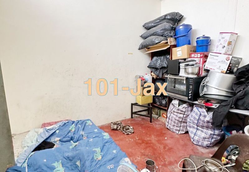 Taman Seri Dua Belas