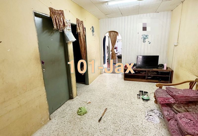 Taman Seri Dua Belas