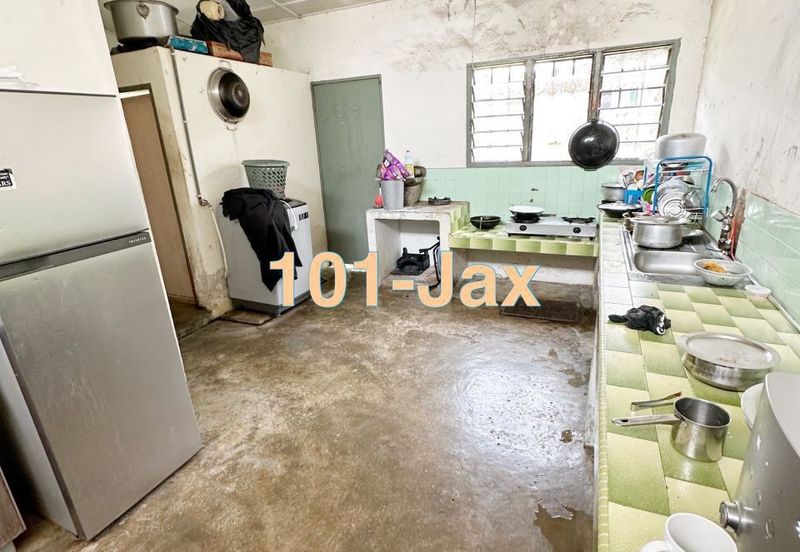 Taman Seri Dua Belas