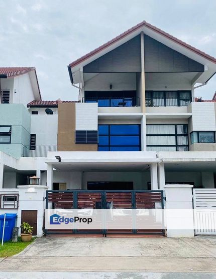 2.5 Storey Terrace House Seksyen u12 Shah Alam, Selangor, Shah Alam