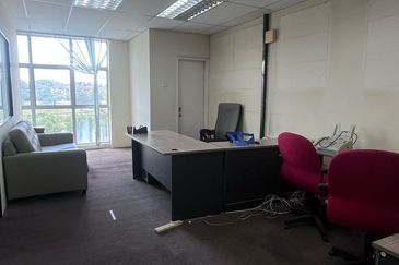 Bandar Tun Hussein Onn