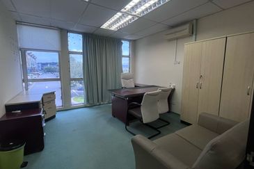 Bandar Tun Hussein Onn