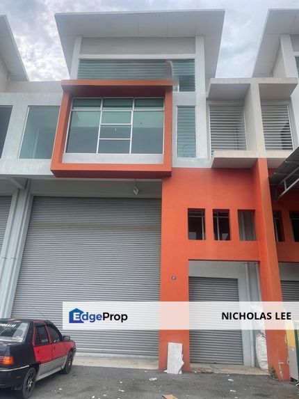 1.5 Storey Link Factory  @ Sepang Industrial Park , Selangor, Sepang