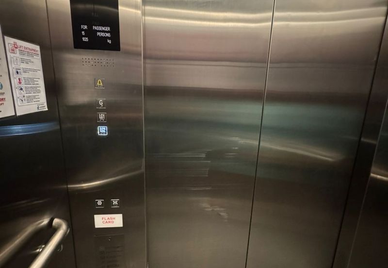 Equine Residence Shoplot