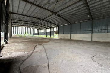 Detached Factory With 2 Storey Office For Sale