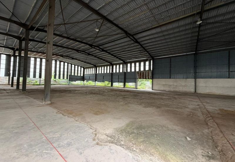 Detached Factory With 2 Storey Office For Sale