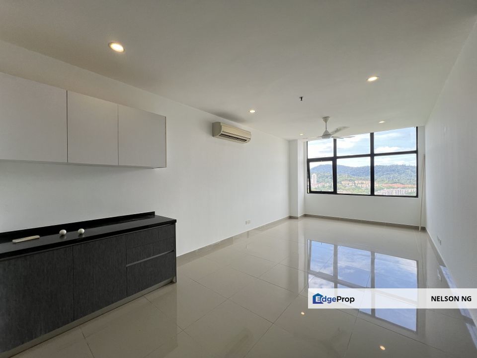 Selayang free hold 1 room service residence for sale , Selangor, Selayang