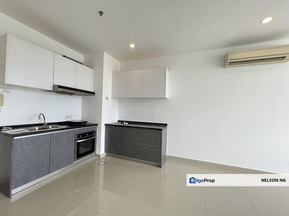 Selayang free hold 1 room service residence for sale , Selangor, Selayang